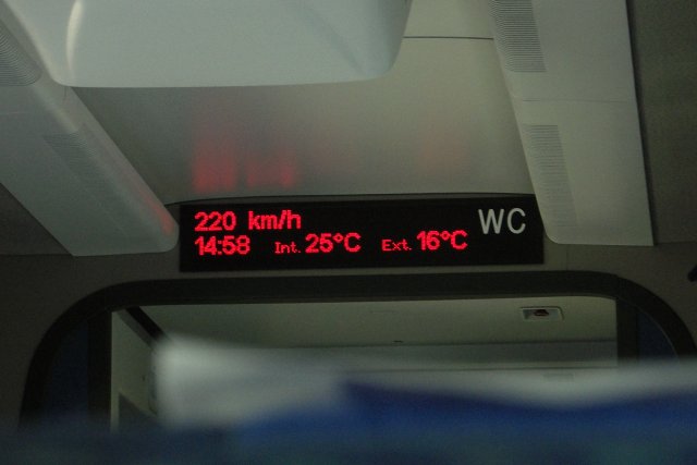 220 km/h 